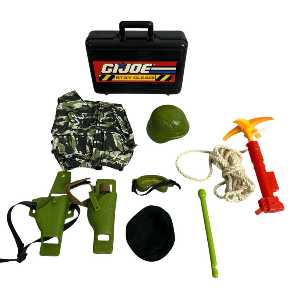 G.I. Joe Hall of Fame 1993 Ultimate Arsenal Accessories ￼